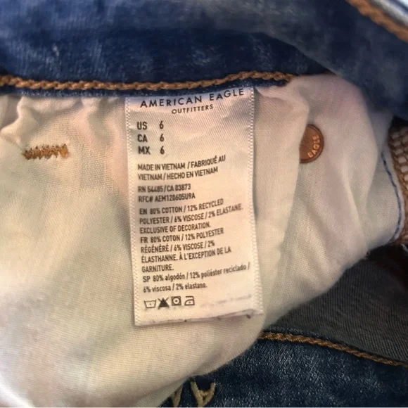 American Eagle Outfitters Blue Distressed Denim Shorts Size 6 - Picture 4 of 4